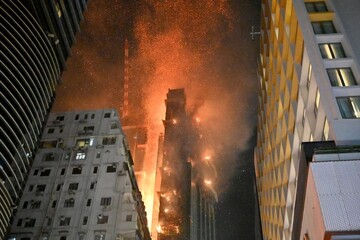 آتش سوزی گسترده در هتلی ۴۲ طبقه در هنگ کنگ