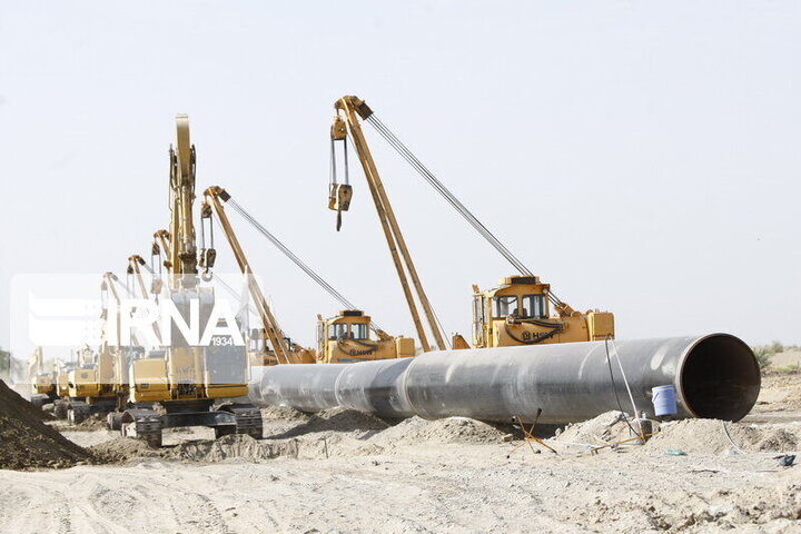 مسؤول باكستاني يحذر بلاده من تعويضات كبيرة بسبب عدم الوفاء بالتزاماته تجاه ايران