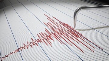 زلزال بقوة 5.6 ریختر یضرب مدينة خوي شمالی غربی البلاد