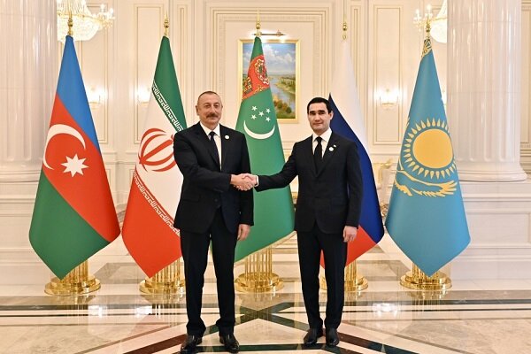 Azerbaycan ve Türkmenistan Cumhurbaşkanları bir araya geldi