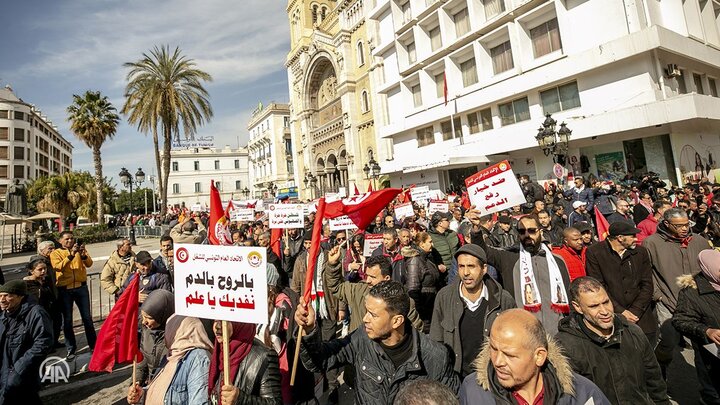  تظاهرات ضددولتی هزاران تونسی با طعم حمایت از ملت فلسطین+ تصاویر