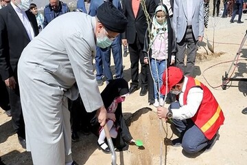 Cumhurbaşkanı Reisi fidan dikme törenine katıldı