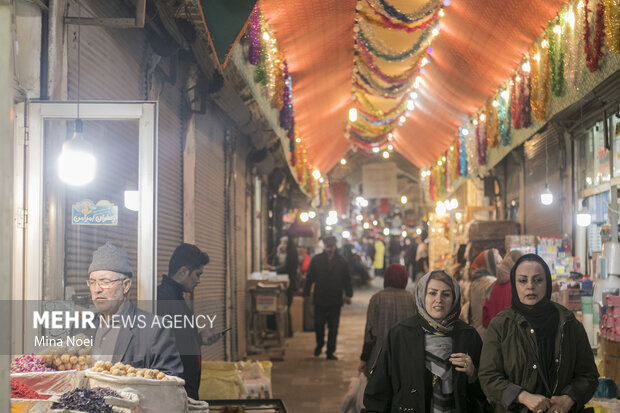 Decorating Tabriz city for Mid-Sha'ban celebrations
