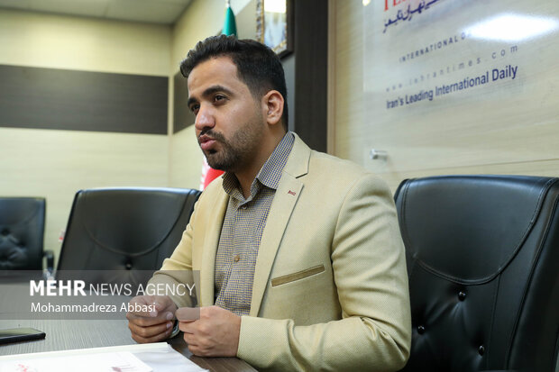 چرا محمد رسولزاده سراغ نواب و امام خمینی رفت؟