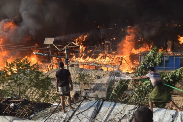 Fire hits Rohingya refugee camp in Bangladesh