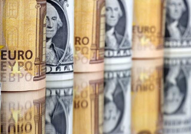 قیمت دلار و یورو شنبه ۲۲ اردیبهشت در مرکز مبادله ایران