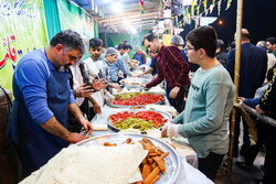 یک میلیون پرس اطعام غدیر در قم توزیع می‌شود/ مشارکت ۱۱۰ هیئت مذهبی