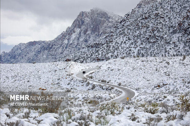 ارتفاعات و جاده های کوهستانی البرز برفی می شود ارتفاعات و جاده های کوهستانی البرز برفی می شود