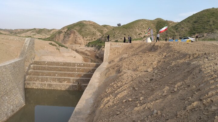 احداث پروژههای جدید آبخیزداری در شهرستان گناوه حمایت شود