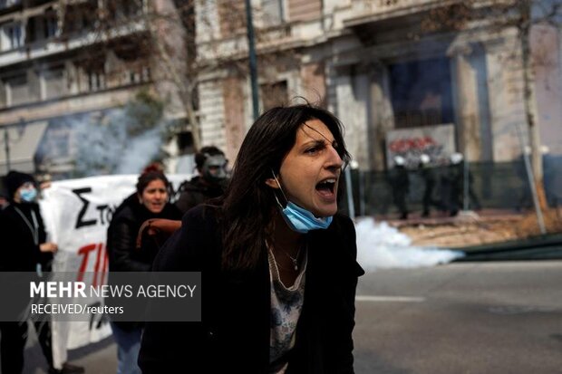 اعتراض یونانی‌ها به سانحه مرگبار قطار