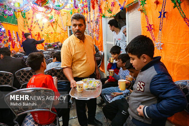 جشن نیمه شعبان در خانه ای با قدمت 70 سال