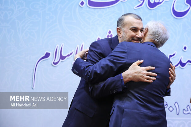 حسین امیر عبدالهیان وزیر امور خارجه کشورمان در همایش دیپلماسی مقاومت حضور دارد
