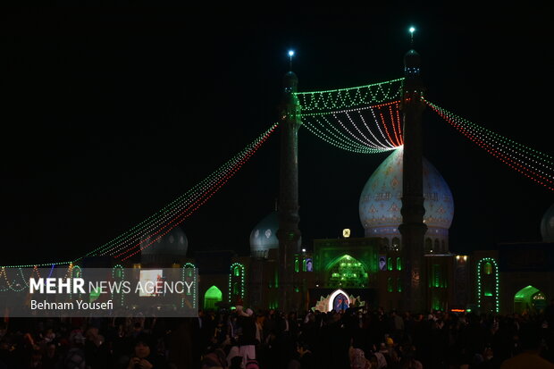 مسجد جمکران میں نیمه شعبان کا جشن جاری، تازہ ترین تصاویر
