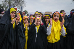 برگزاری مراسم شاد پیمایی به مناسبت روز دختر در شیراز