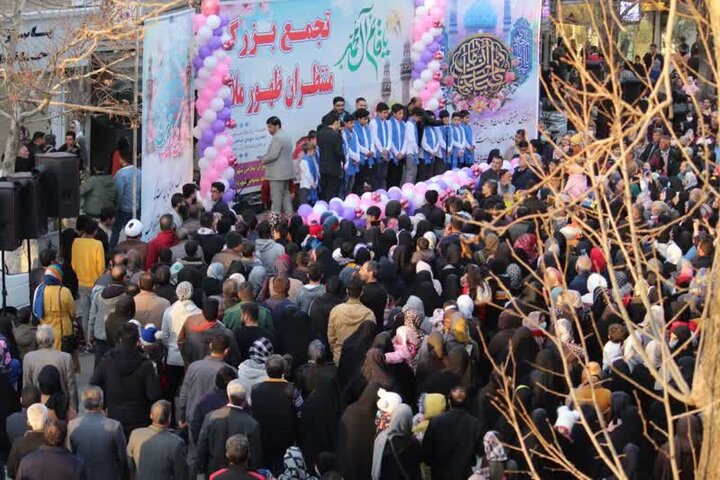 سنگ تمام ملایریها در جشن بزرگ میلاد سراسر سعادت منجی عالم بشریت