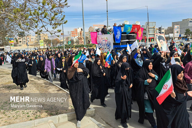 همایش پیاده‌روی نیمه شعبان در بجنورد