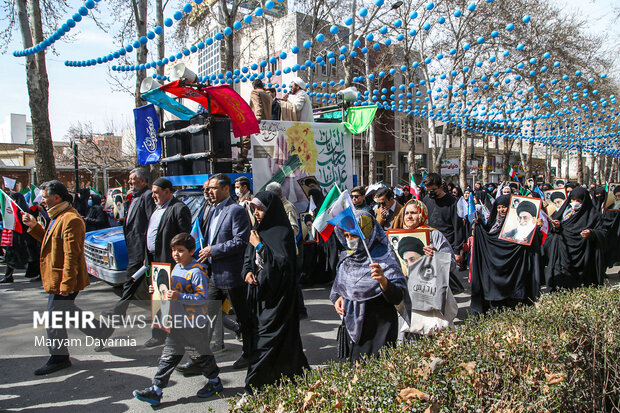 همایش پیاده‌روی نیمه شعبان در بجنورد