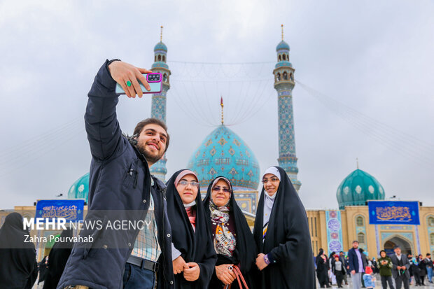 مراسم تجدید بیعت با امام عصر در نیمه شعبان