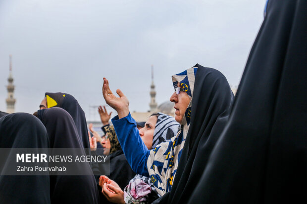 مراسم تجدید بیعت با امام عصر در نیمه شعبان