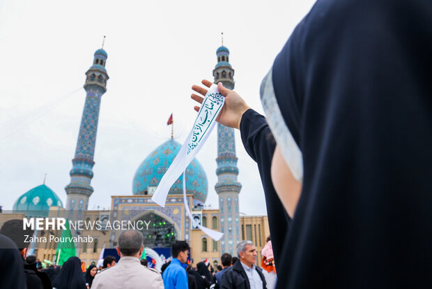 مراسم تجدید بیعت با امام عصر در نیمه شعبان