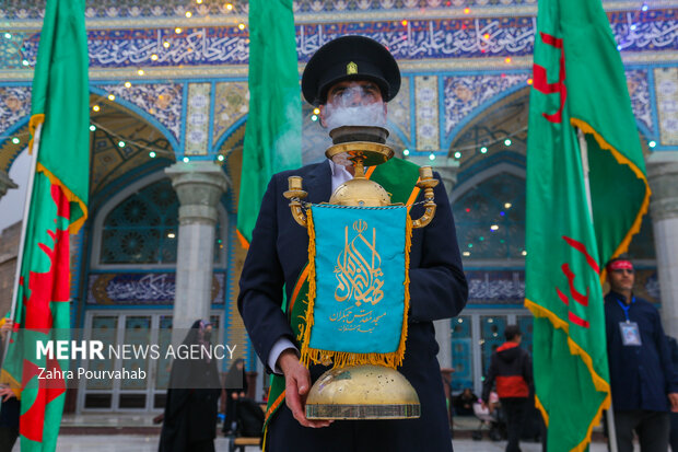 مراسم تجدید بیعت با امام عصر در نیمه شعبان