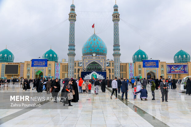 مراسم تجدید بیعت با امام عصر در نیمه شعبان