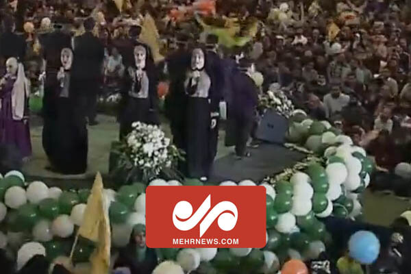 حضور پرشور دهه نودی‌ها در جشن نیمه شعبان مصلی تهران
