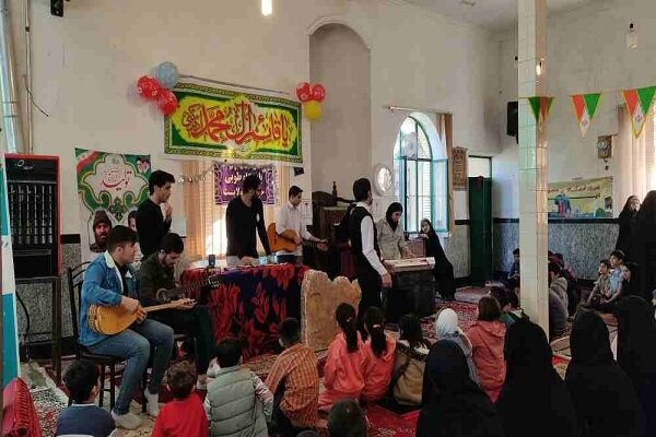 مشتاقان ظهور، غرق در شادی و شور/آذری ها نیمه شعبان را جشن گرفتند