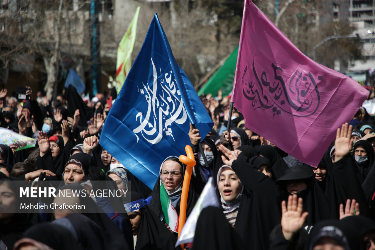 اجتماع «منتظران ظهور» در جوار حرم رضوی