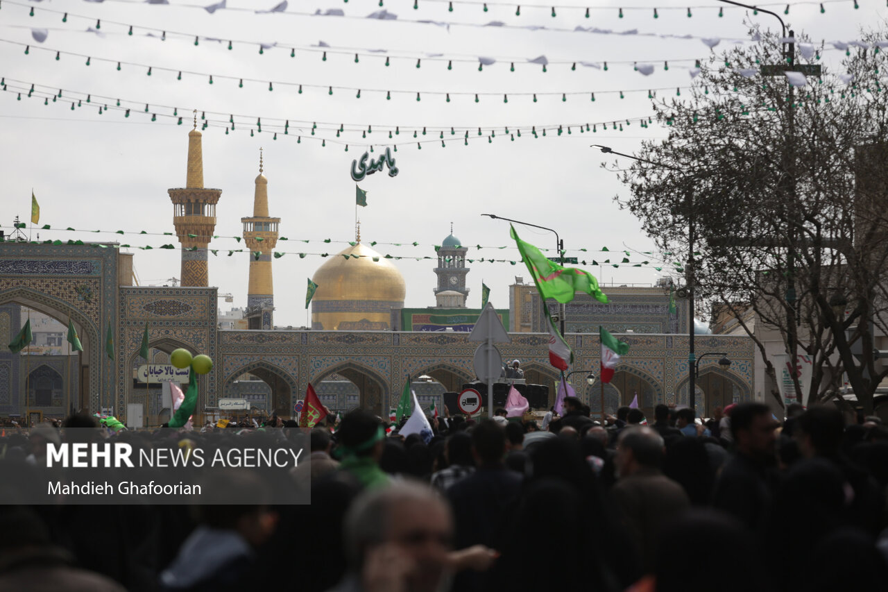 اجتماع «منتظران ظهور» در جوار حرم رضوی