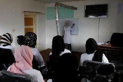 برگزاری دوره‌های عملی و مهارتی پرستاری و مامایی ویژه فارغ التحصیلان افغان