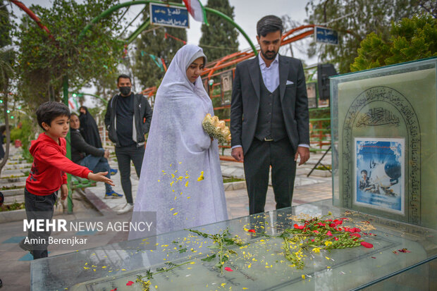 پیوند آسمانی در جوار قهرمانان گمنام وطن