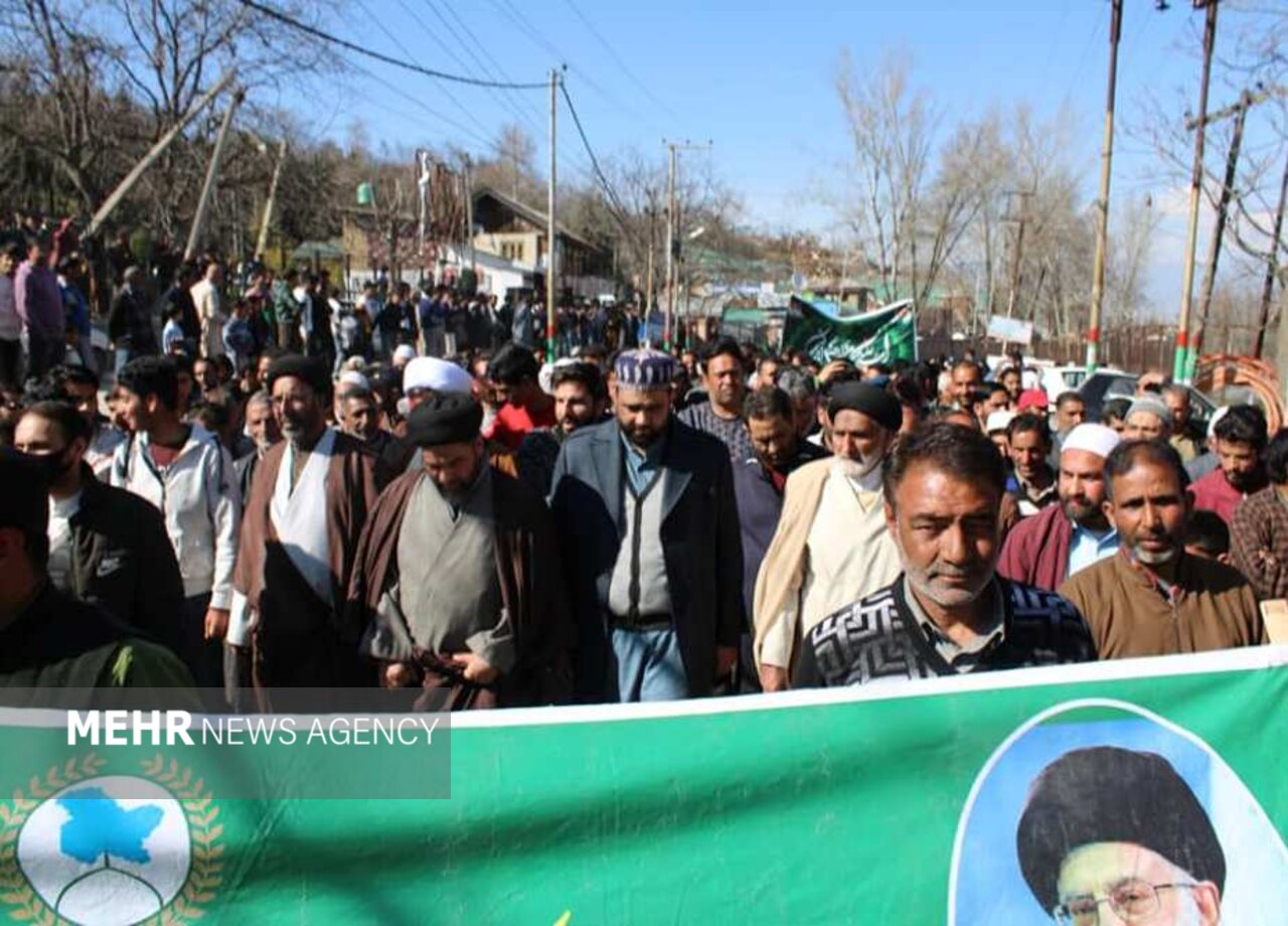 کشمیر،حوزہ علمیہ جامعہ باب العلم میر گنڈ بڈگام میں جشن ولادت امام زمان(عج) کی مناسبت سے تقریب+تصاویر