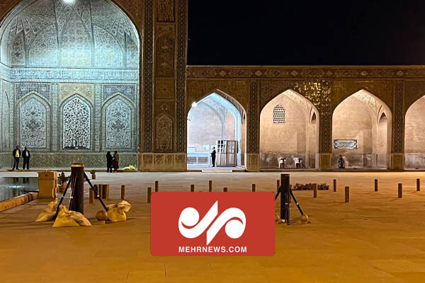 تصاویری از آتش بازی در مسجد وکیل شیراز