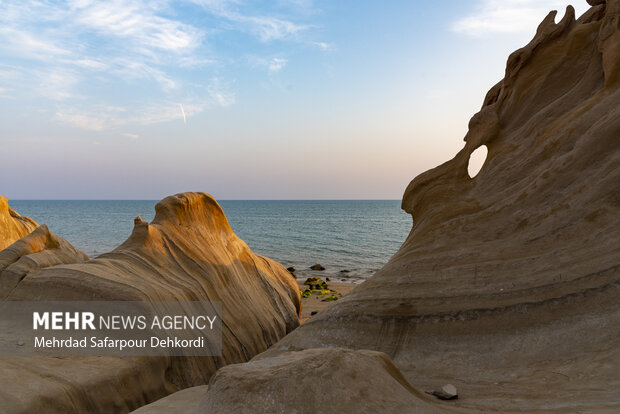 ایران من | مُکَسَر، زیباترین ساحل صخرهای خلیج فارس 23
