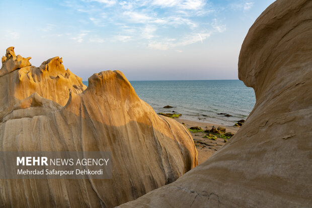 ایران من | مُکَسَر، زیباترین ساحل صخرهای خلیج فارس 30