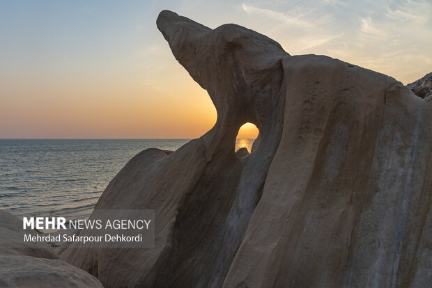 ایران من | مُکَسَر، زیباترین ساحل صخرهای خلیج فارس 34