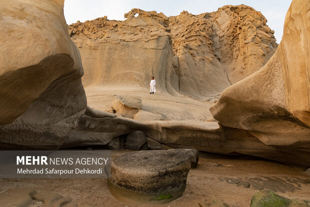 ایران من | مُکَسَر، زیباترین ساحل صخرهای خلیج فارس