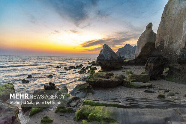 مُکسَر، زیباترین ساحل صخره ای خلیج فارس