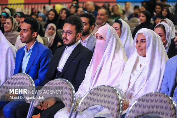جشن بزرگ زیباترین پیوند در <a href='https://sayeb.ir/tag/%db%8c%d8%b2%d8%af'></div>یزد</a>