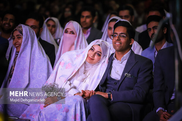 جشن بزرگ زیباترین پیوند در <a href='https://sayeb.ir/tag/%db%8c%d8%b2%d8%af'></div>یزد</a>