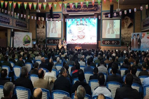 تحریم ها ملت ایران را قوی و نظام اسلامی را مستحکم کرد