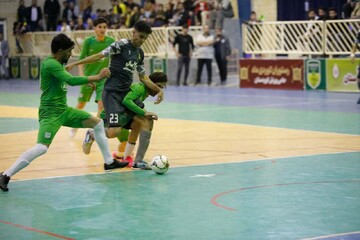 تداوم پیروزی های تیم «پاریزه ر کردستان» در لیگ فوتسال کشور