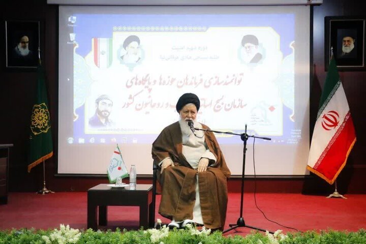 «تحجر» و «نواندیشیهای فاسد»، شاخصترین آسیب جریان روحانیت است