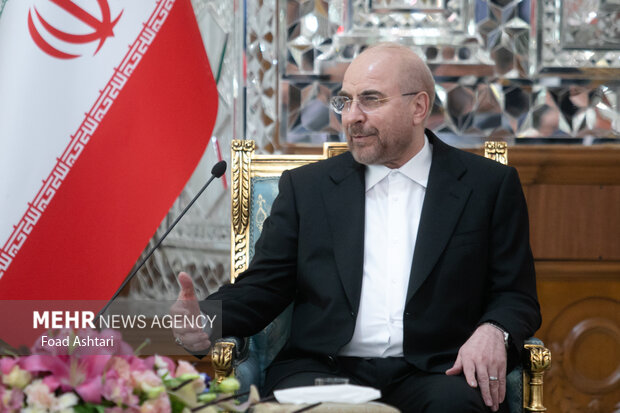 Meeting btw Iran's Parliament speaker, Belarusian president