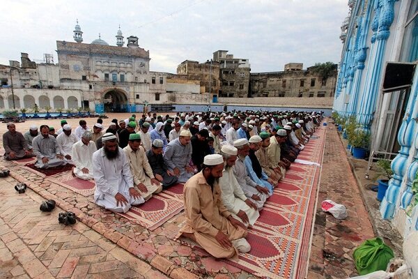 برنامه معنوی و اعمال عبادی مردم پاکستان در ماه مبارک رمضان 