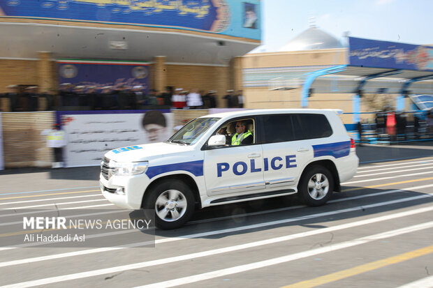 حضور فعال بیش از ۴۰۰ پلیس در طرح ترافیکی اربعین کرمانشاه