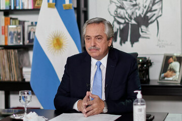 رئیس‌جمهور آرژانتین به علت «کمردرد شدید» در بیمارستان بستری شد