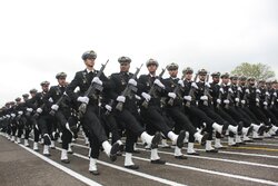 مراسم دانش آموختگی دانش پژوهان در نیروی دریایی رشت