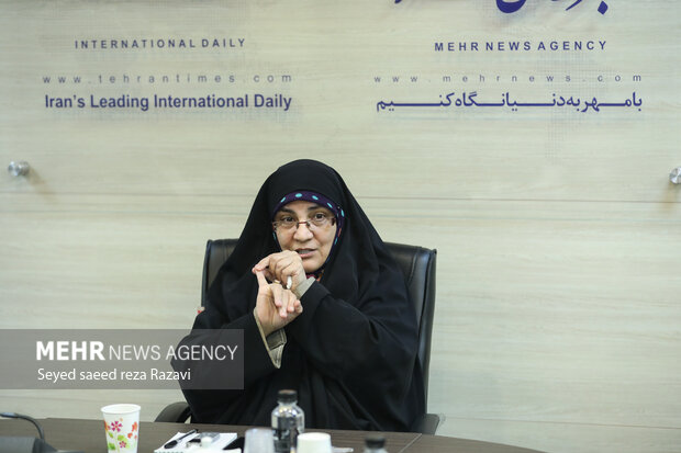 زنان «مسلحین» هویت خود را افشا نمیکنند